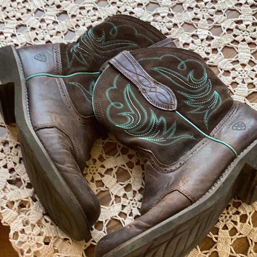 🐎 ARIAT FAT BABY HERITAGE DAPPER TURQUOISE EQUESTRIAN COWGIRL BOOTS  VNUC 👢SZ 11